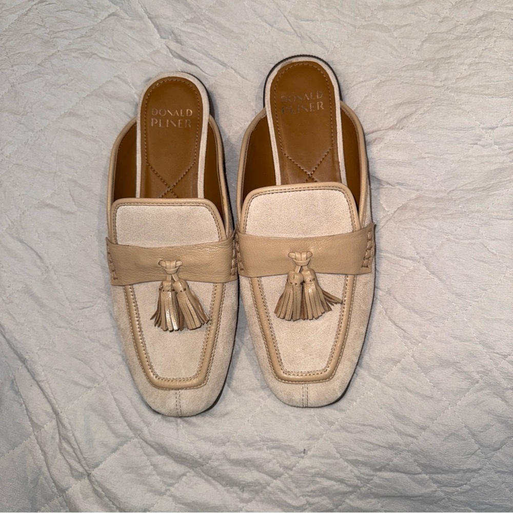 Donald J. Pliner Beige Tassel Mules - Picture 2 of 8